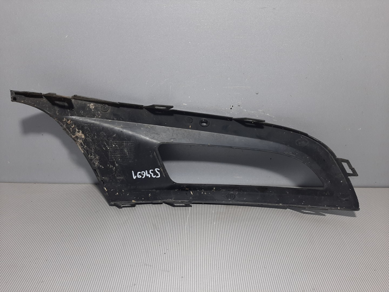 PLASTIKA BRANIKA VW POLO > 09-14 6R0853665D
