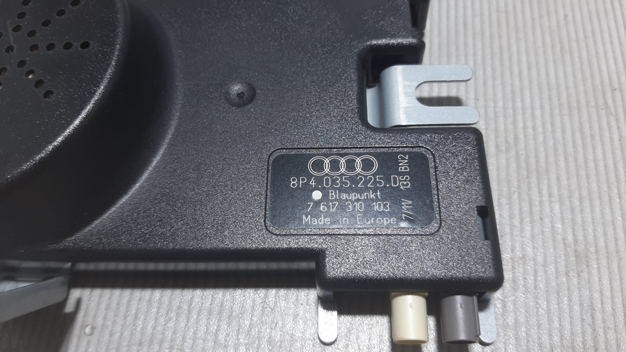 DIJELOVI ANTENA AUDI A3 > 08-12 8P4035225D