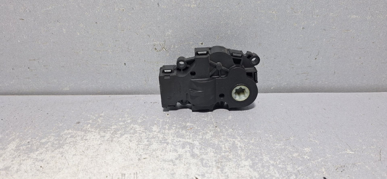 DIJELOVI MOTORIC KLAPNE AUDI Q5 (FY) > 17 - 20  410478280