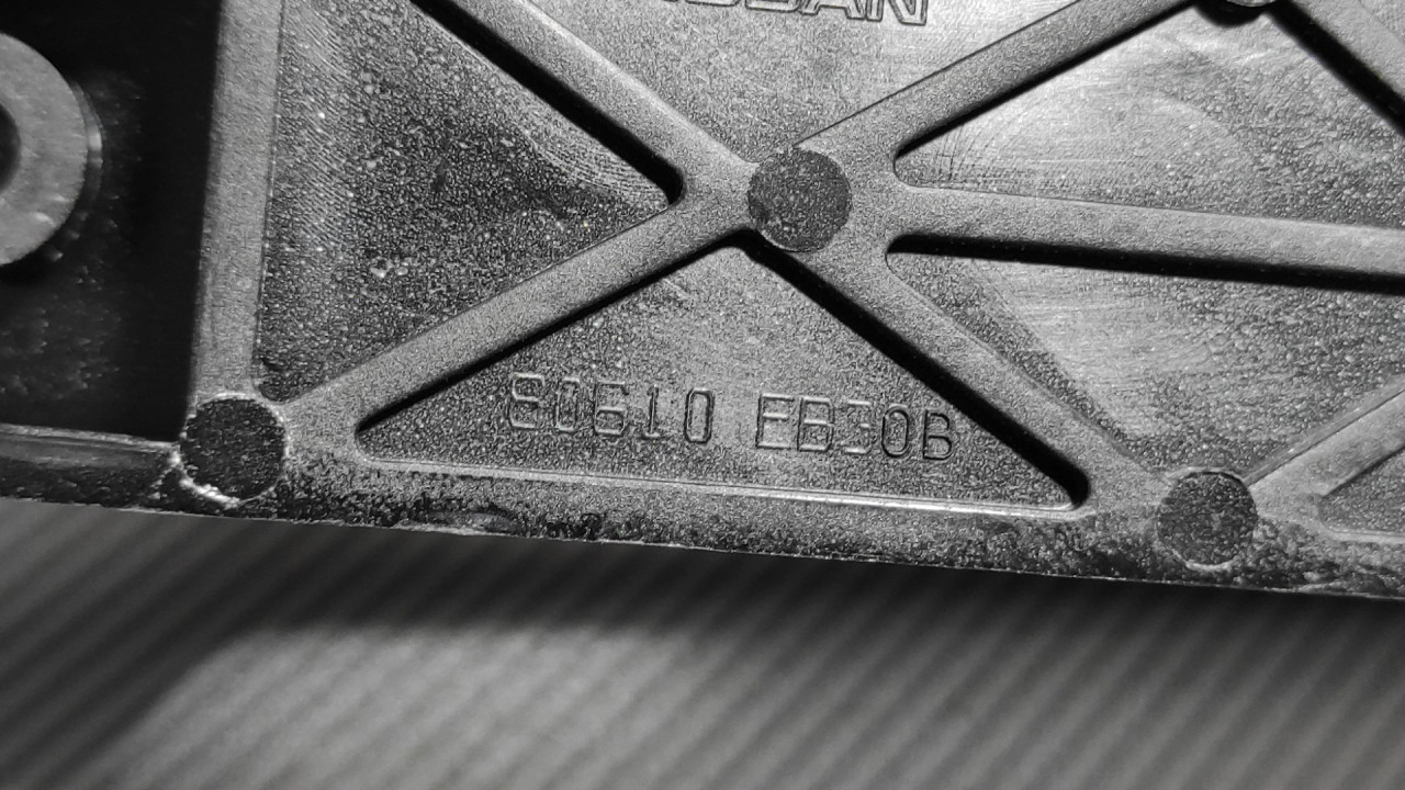 RUCKA VRATA NISSAN QASHQAI > 10-13 80610EB30B
