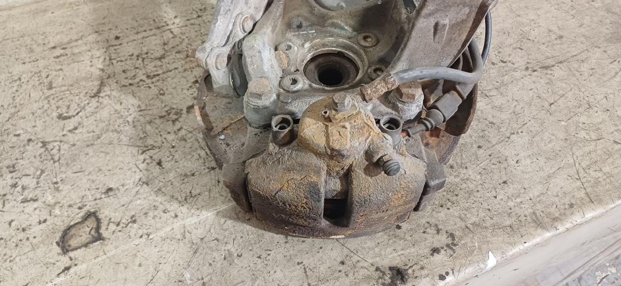 DIJELOVI KOCIONA KLJESTA VW PASSAT B6 > 05-10 1.6