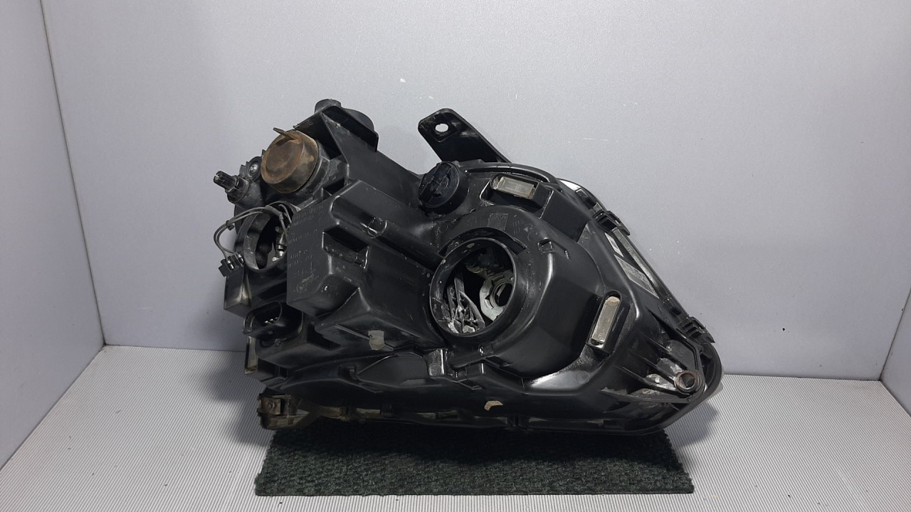 DIJELOVI FAR VW AMAROK > 11-16 2H1941015M