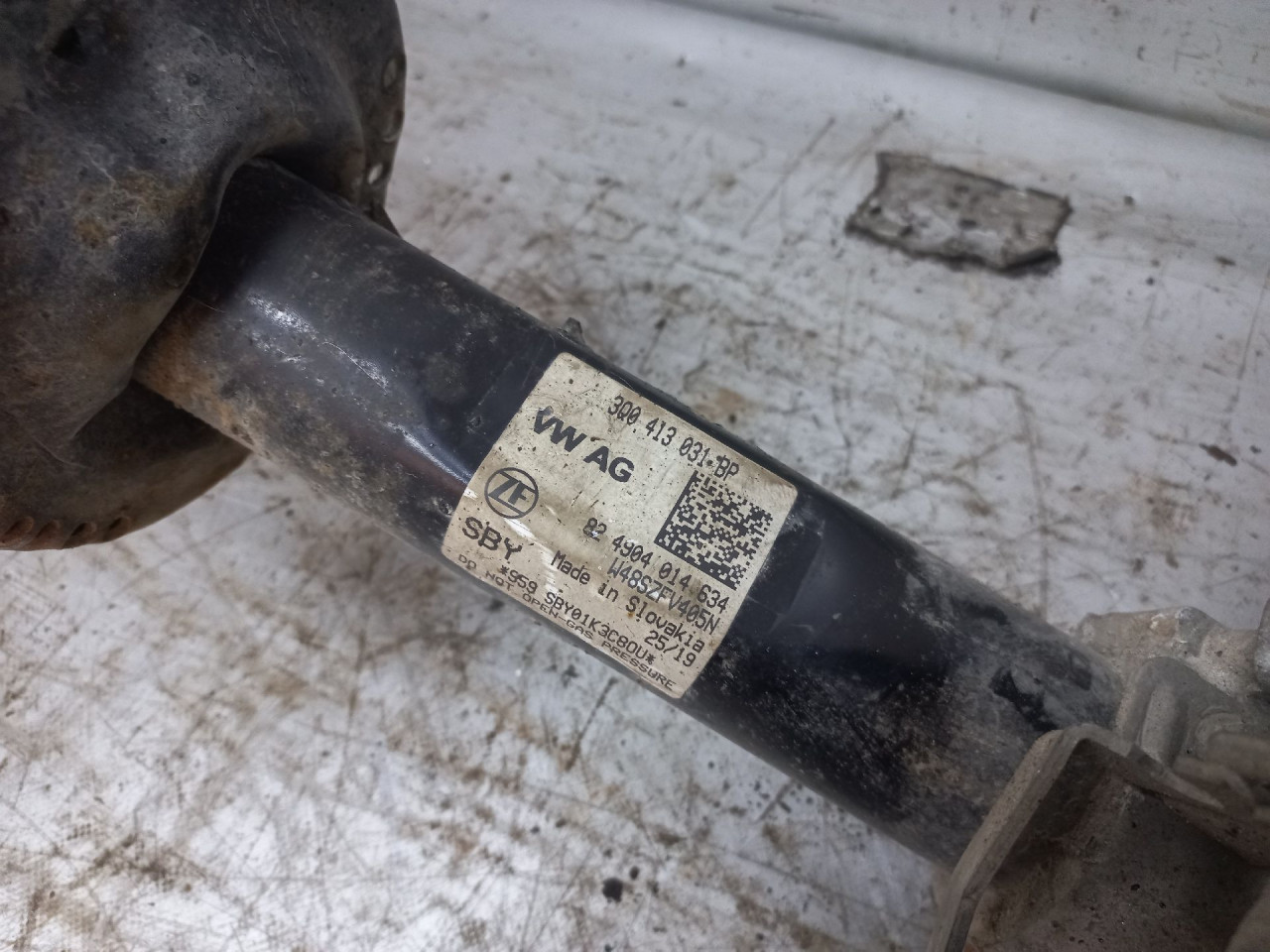 DIJELOVI AMORTIZER VW PASSAT B8 > 14- 3Q0413031BP
