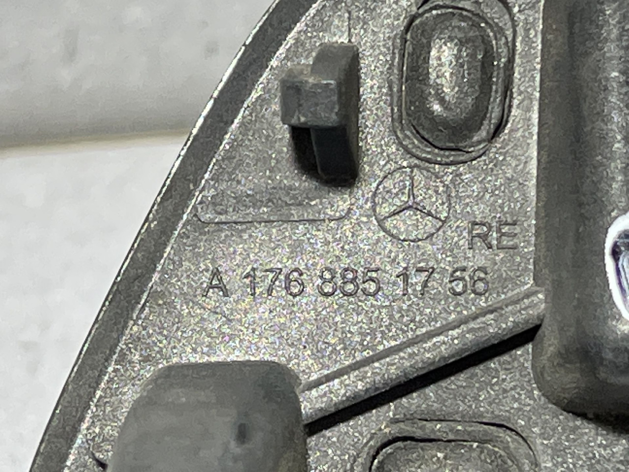PLASTIKA BRANIKA MERCEDES A KLASA (W176) > 15-18 A17688