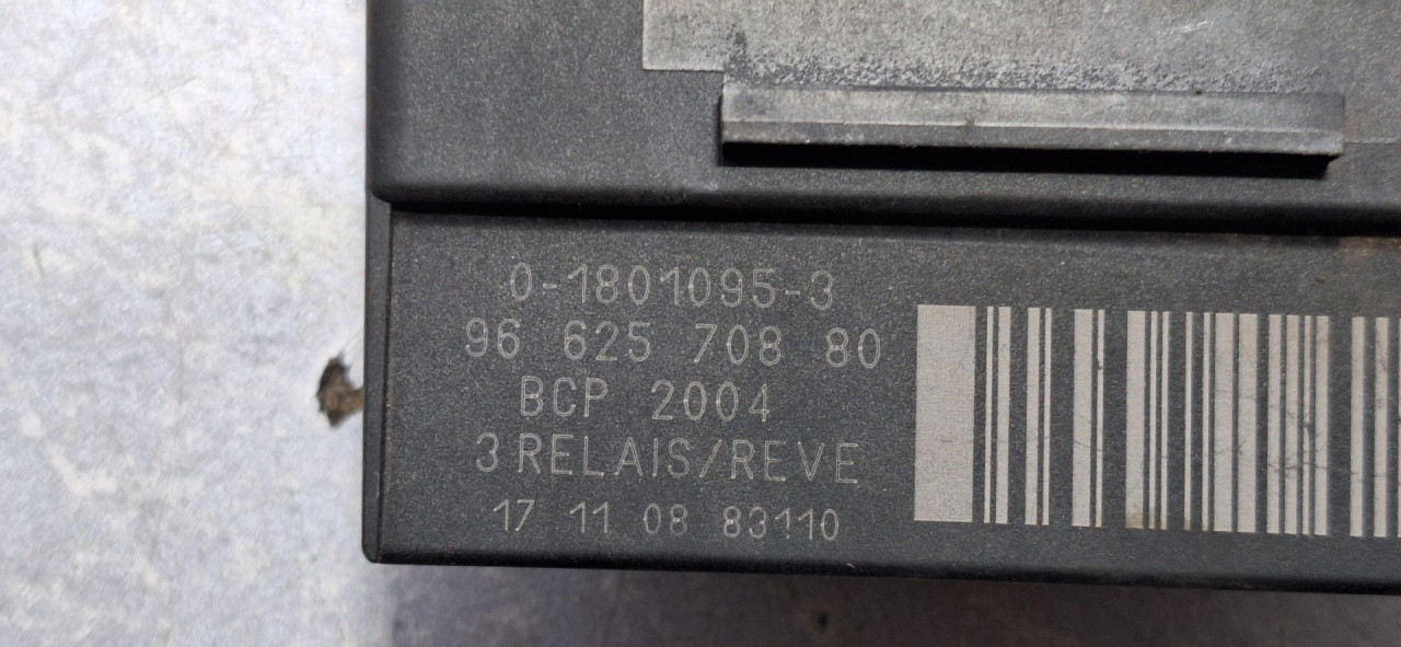 DIJELOVI ELEKTRONIKA RELEJ PEUGEOT 308 > 17-21 9662570880