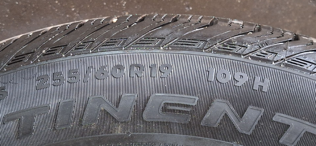DIJELOVI FELGE I GUME LAND ROVER DISCOVERY > 10-14