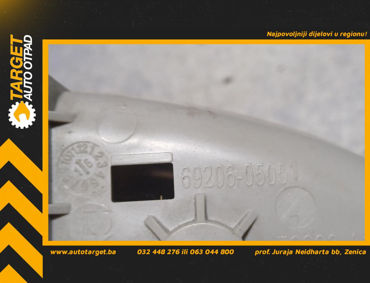 UNUTRASNJA RUCKA VRATA TOYOTA AVENSIS > 11- 6920605051