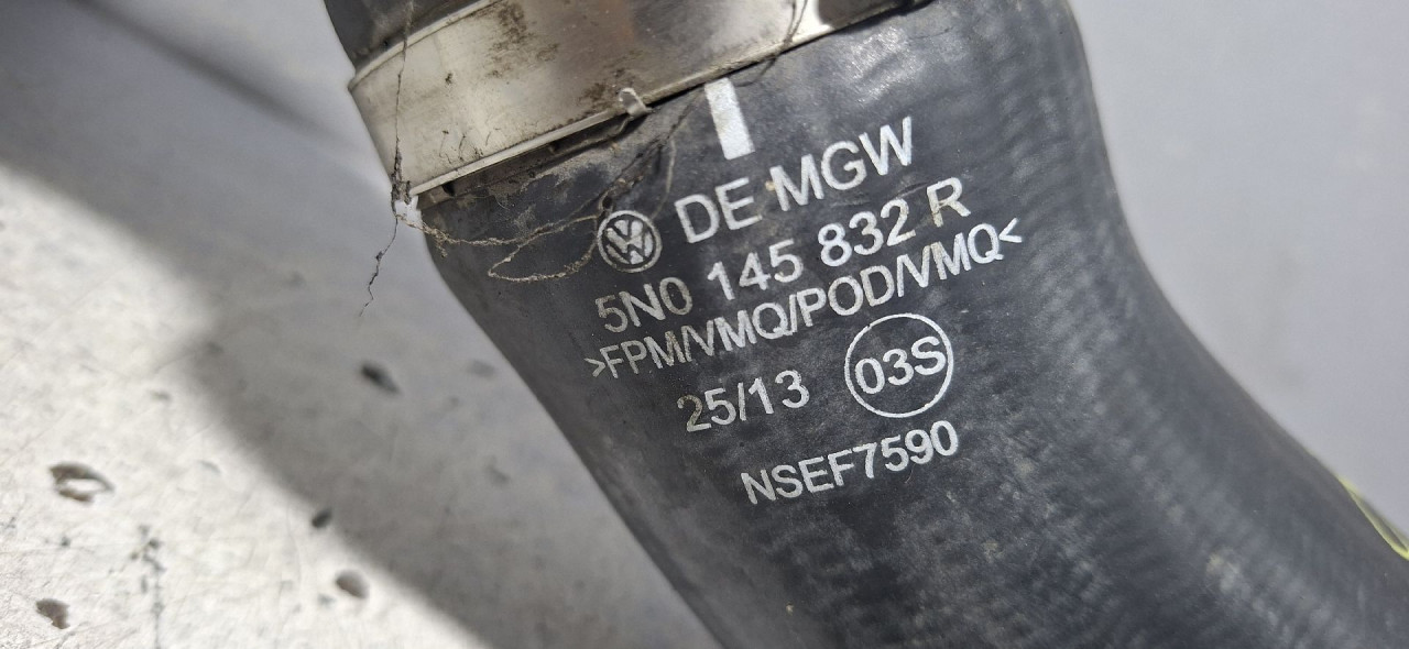 DIJELOVI CRIJEVO AUDI Q3 > 11-15 2.0 5N0145832R
