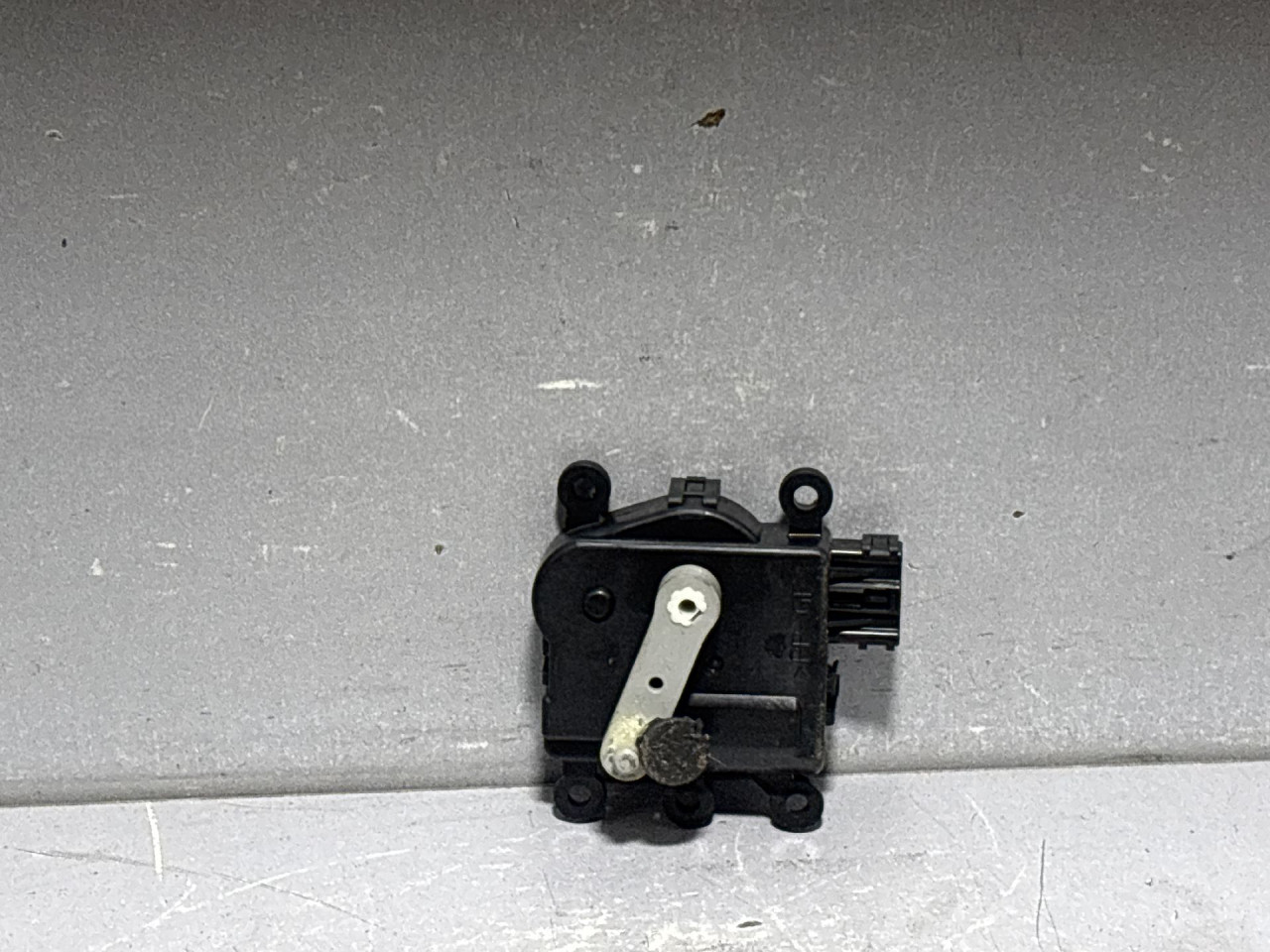 DIJELOVI MOTORIC KLAPNE MAZDA 6 > 16-18