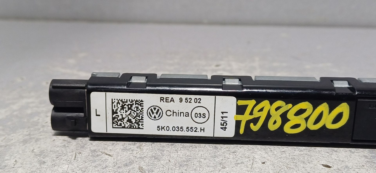DIJELOVI ANTENA VW GOLF 6 > 08-12 5K0035552H