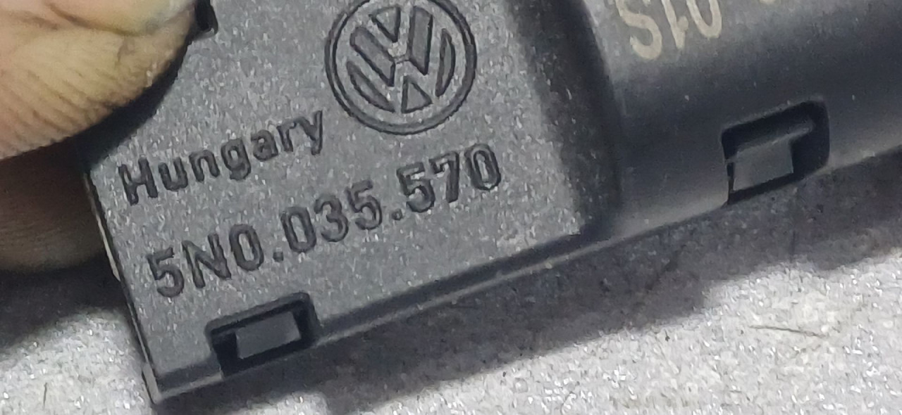 DIJELOVI ANTENA VW GOLF 6 > 08-12 5N0035570