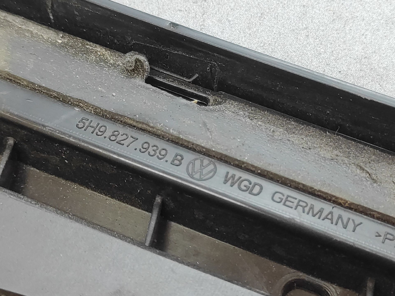 DIJELOVI SPOJLER VW GOLF 8 > 19- 5H9827939B