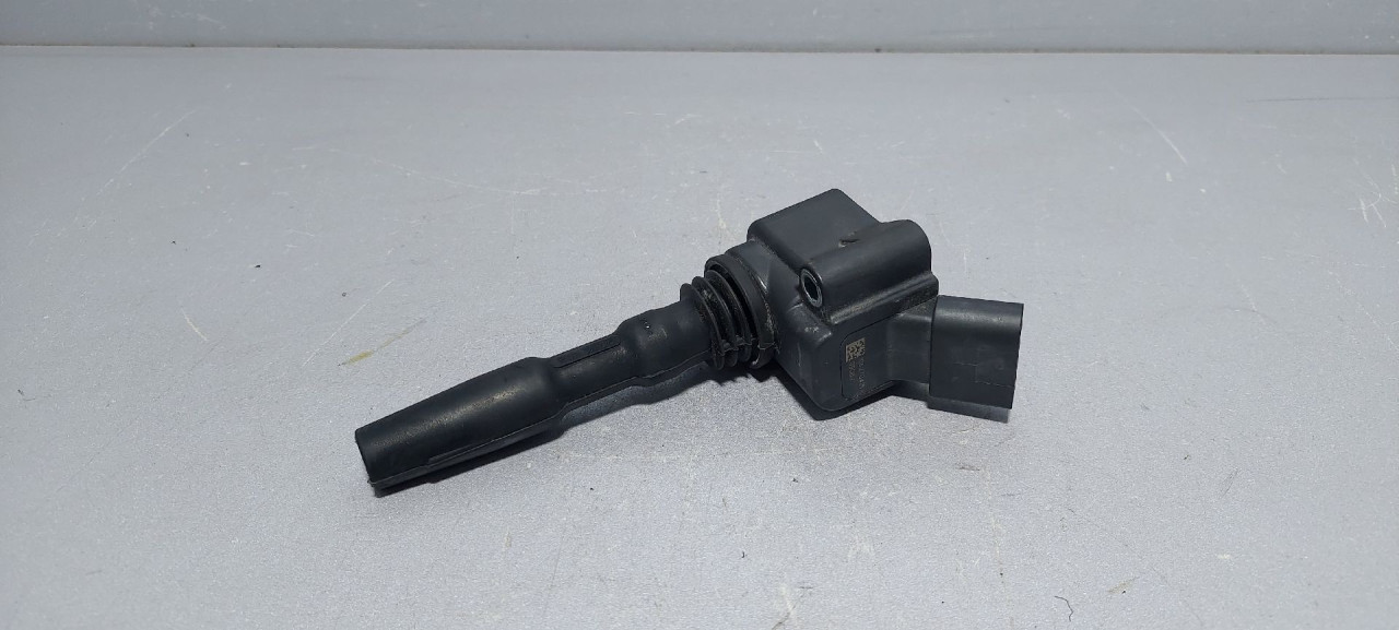 DIJELOVI BOMBINA VW GOLF 7 > 12-16 04E905110E