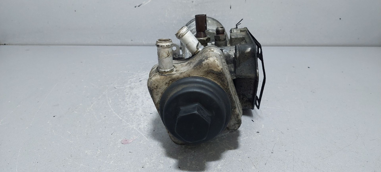 DIJELOVI HLADNJAK ULJA VW CADDY > 03-10 028117021K