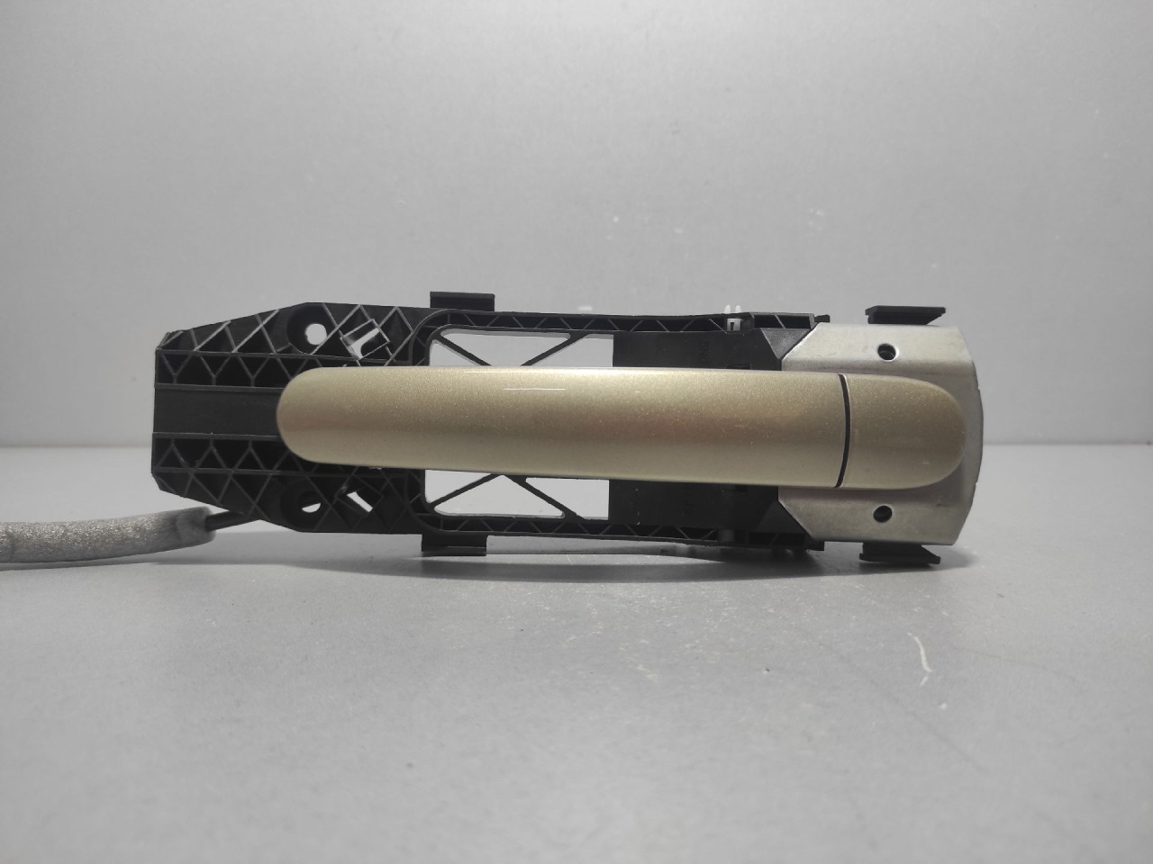 DIJELOVI RUCKA VRATA VW TIGUAN > 11-15 5N0837885H