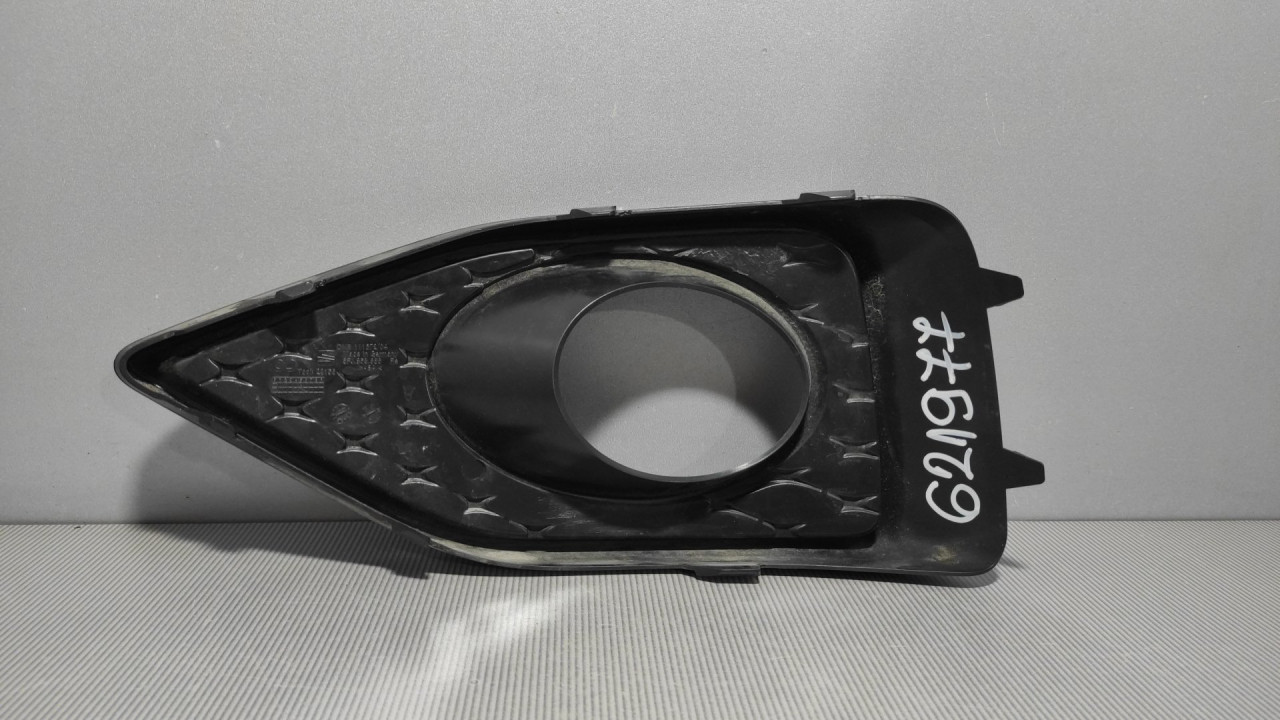 PLASTIKA BRANIKA SEAT TARRACO > 18- 5FJ853666