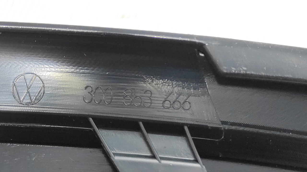 PLASTIKA BRANIKA VW PASSAT B6 > 05-10 3C0853666