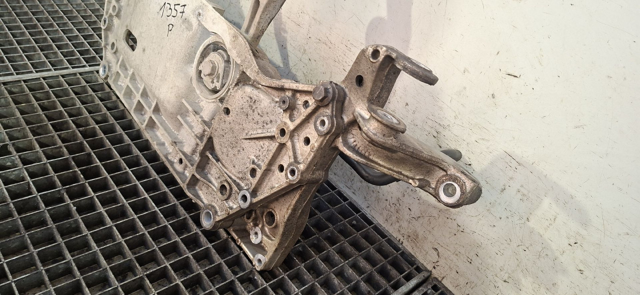 DIJELOVI NOSAC LAFETE VW GOLF 6 > 08-12 1K0199295E