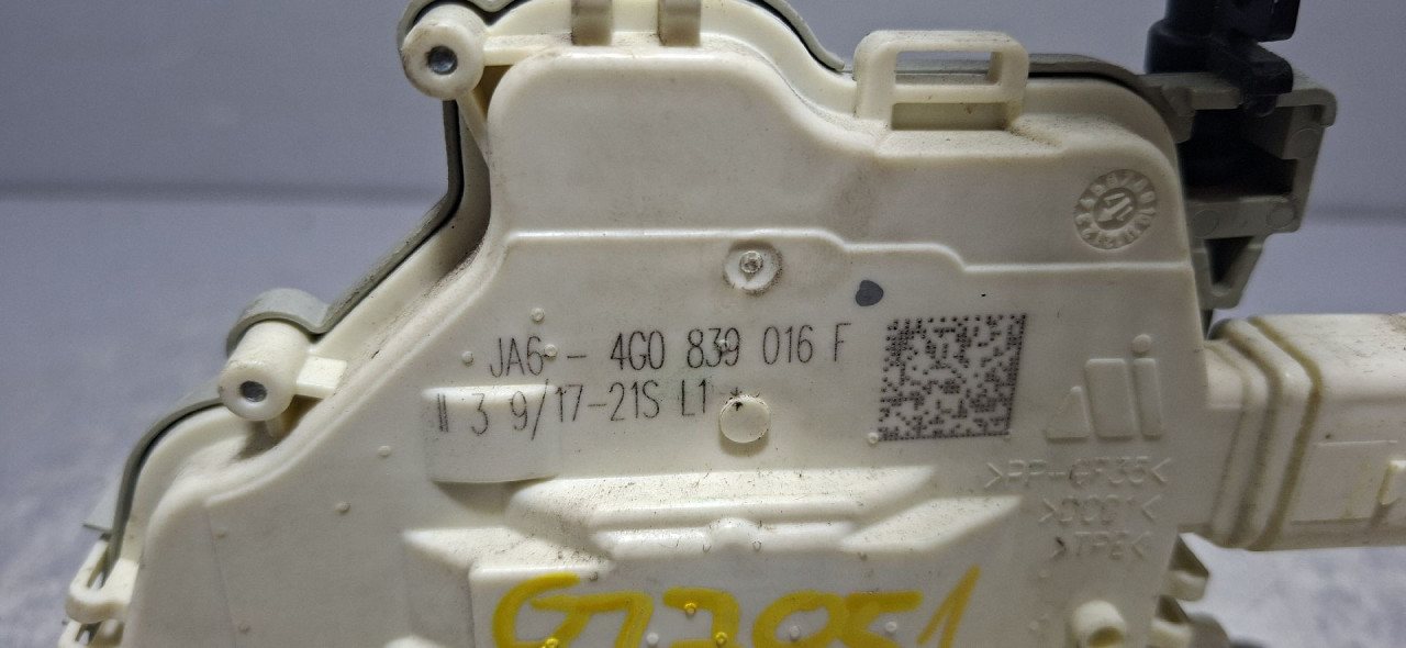 DIJELOVI BRAVA VRATA AUDI Q5 (FY) > 17 - 20  3.0 4G0839016F