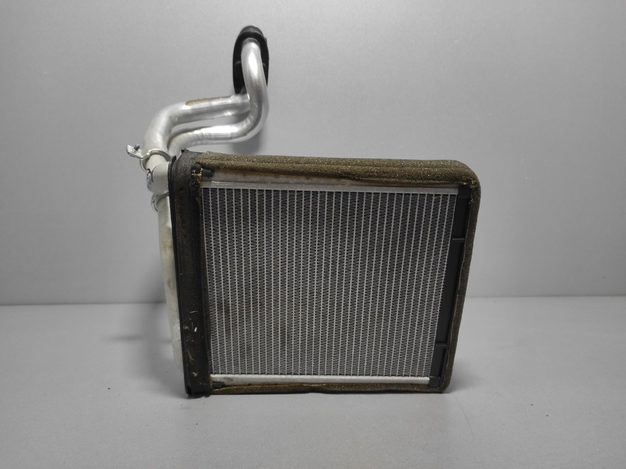 MALI HLADNJAK VW PASSAT B6 > 05-10 3C0819031