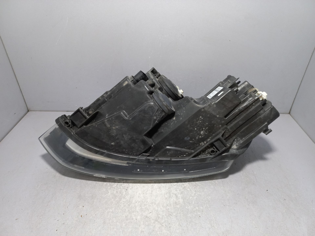 DIJELOVI FAR VW POLO > 14-17 6C1941006B
