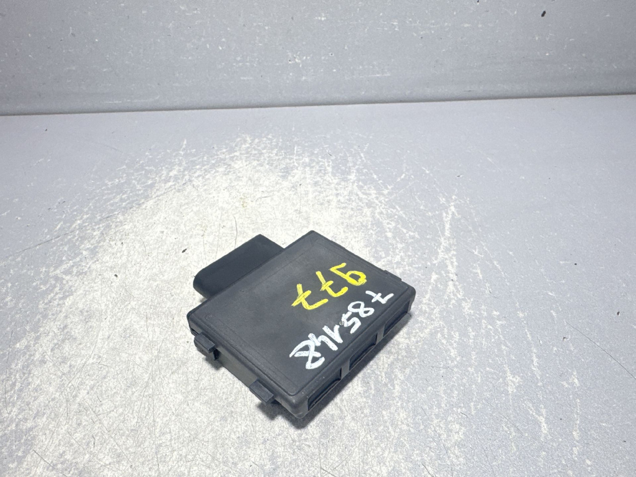 DIJELOVI ELEKTRONIKA MODUL AUDI A4 (B9) > 19- 2.0 8W0906121B