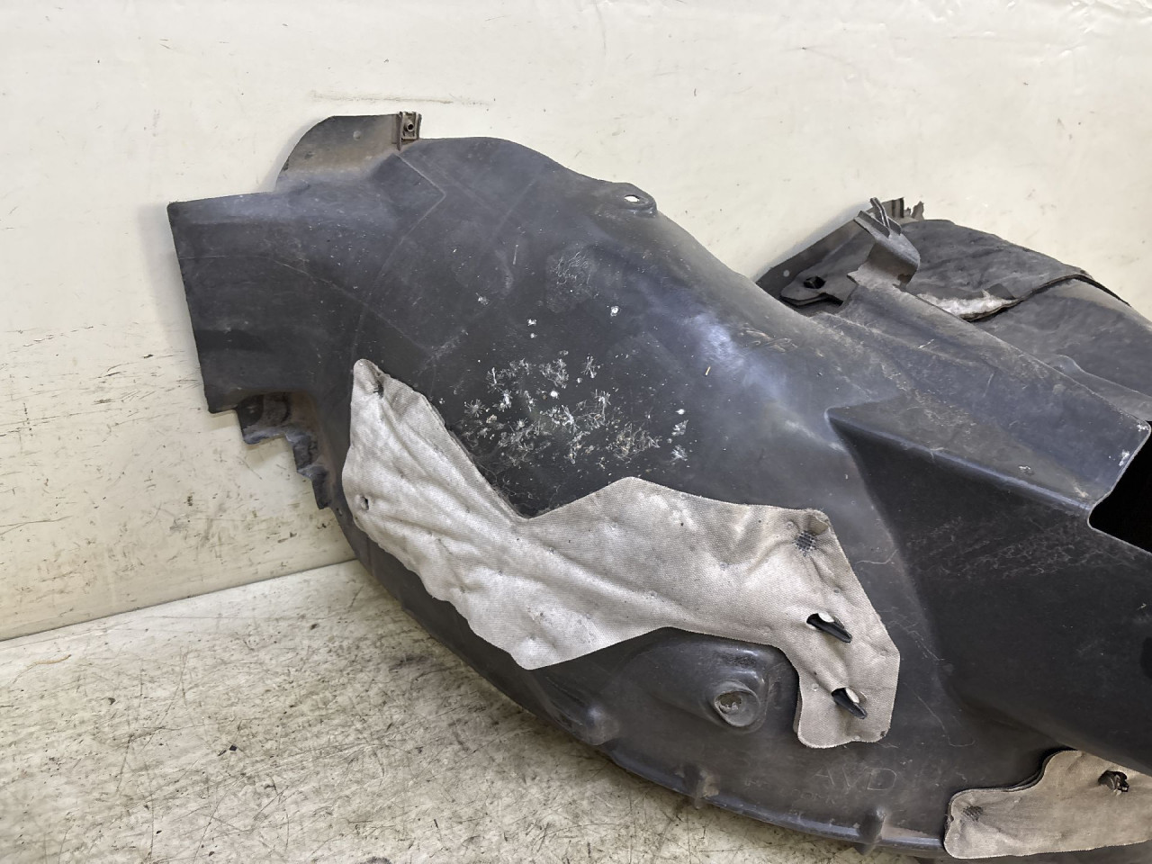 UNUTRASNJI BLATOBRAN PEUGEOT 3008 > 16-20 9825281680