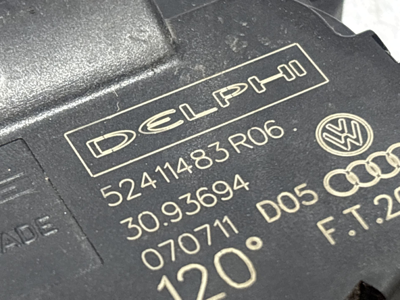 DIJELOVI MOTORIC KLAPNE AUDI Q7 (4L) > 09-15 52411483R