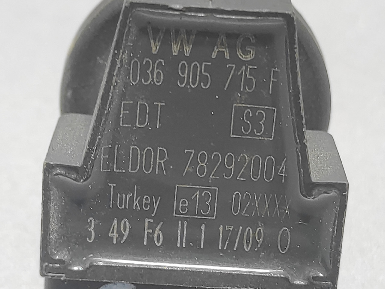 DIJELOVI BOMBINA VW PASSAT B6 > 05-10 036905715F