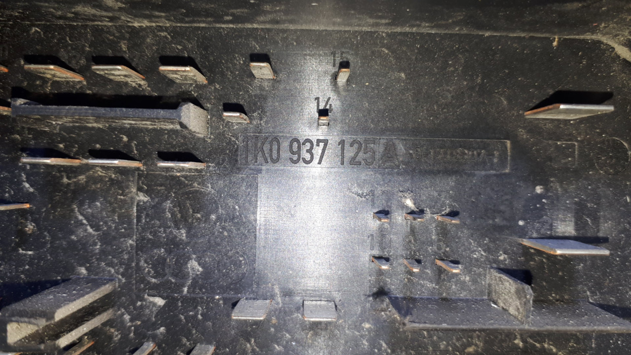 ELEKTRONIKA KUTIJA OSIGURACA AUDI A3 > 03-08 1K0937125A