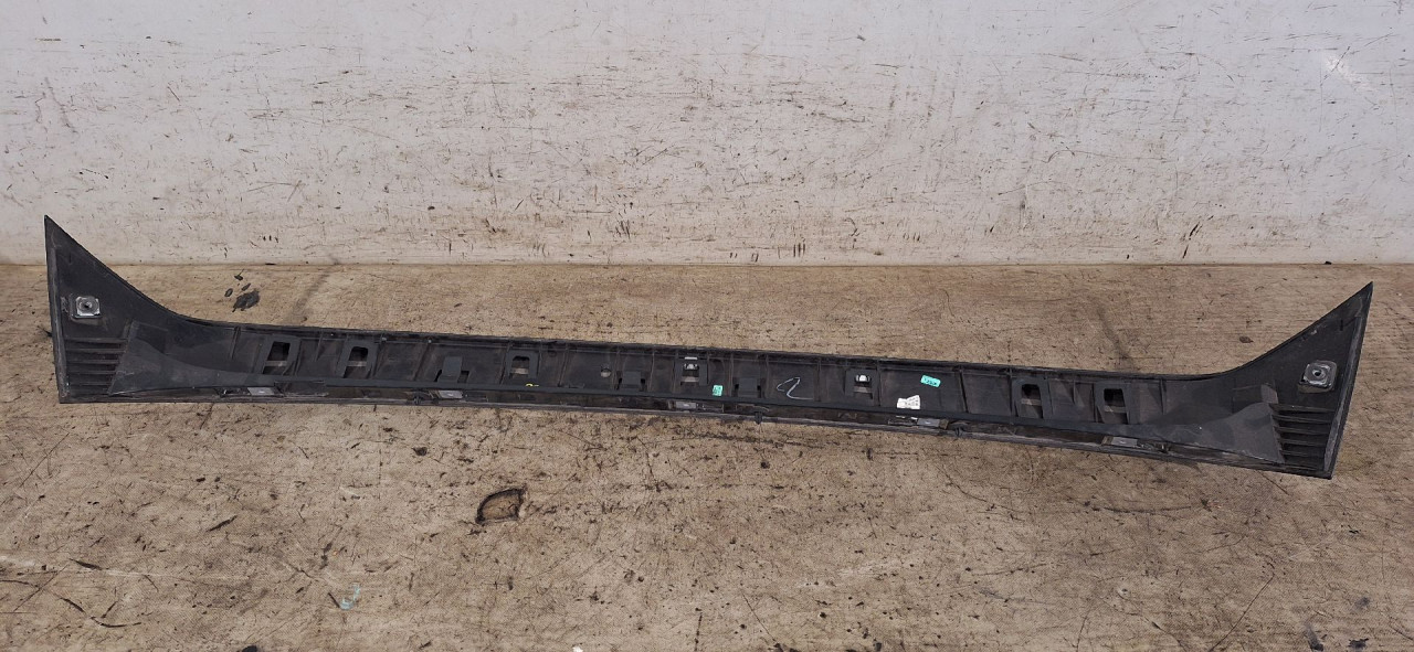 DIJELOVI SPOJLER VW T-CROSS > 18- 2GM827933