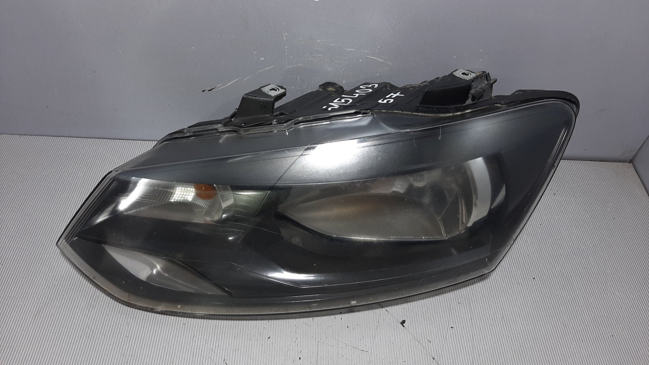 DIJELOVI FAR VW POLO > 09-14 6R1941015E