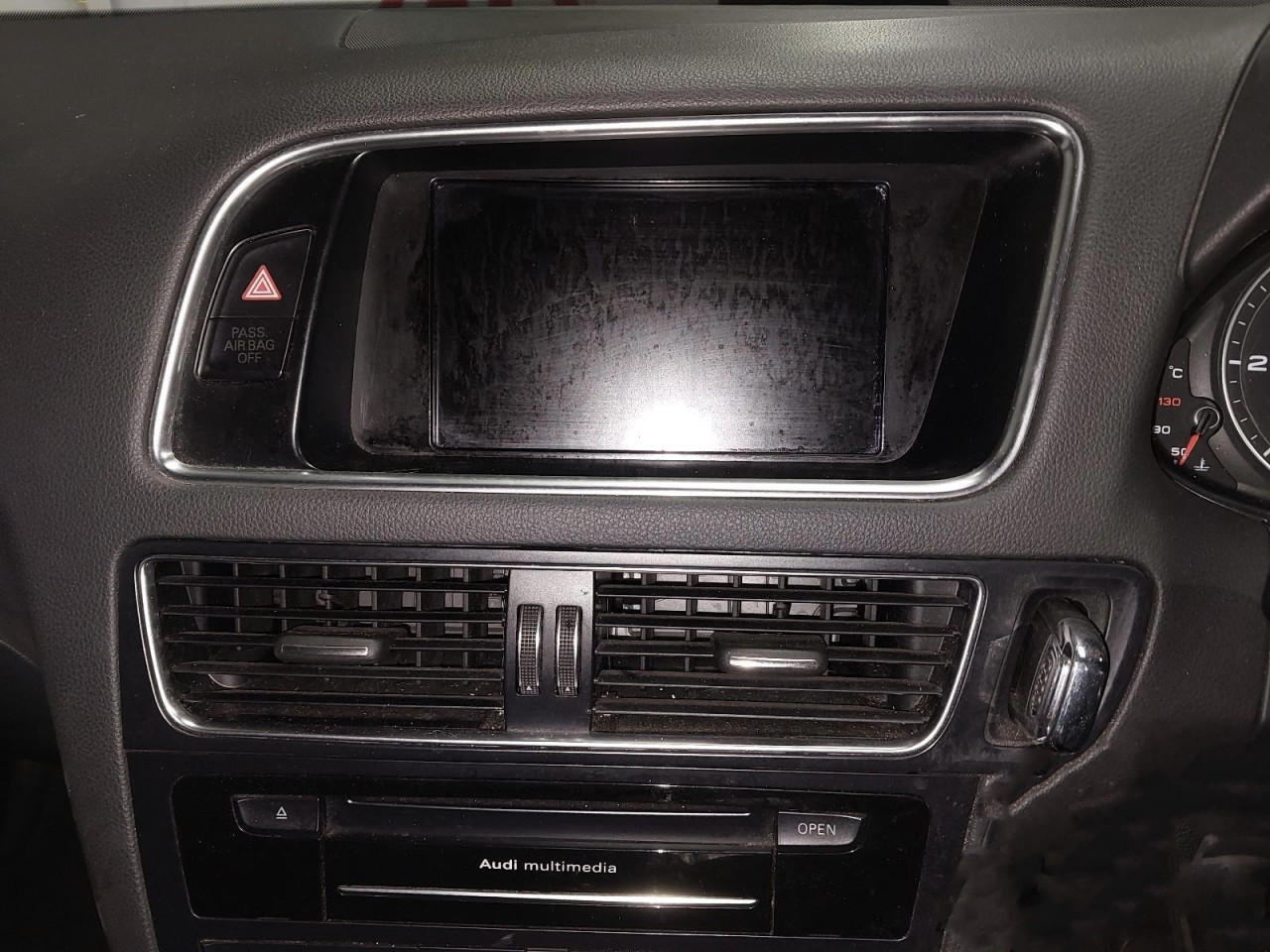 DIJELOVI AUDI Q5 2.0 DIZEL 130KW 4X4 QUATTRO MJENJAC MOTOR CGLC