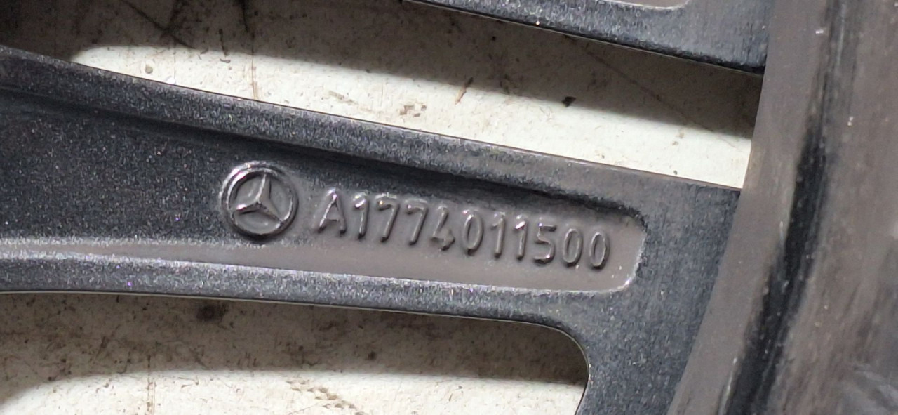 DIJELOVI FELGE MERCEDES A KLASA (W177) > 18- A1774011500