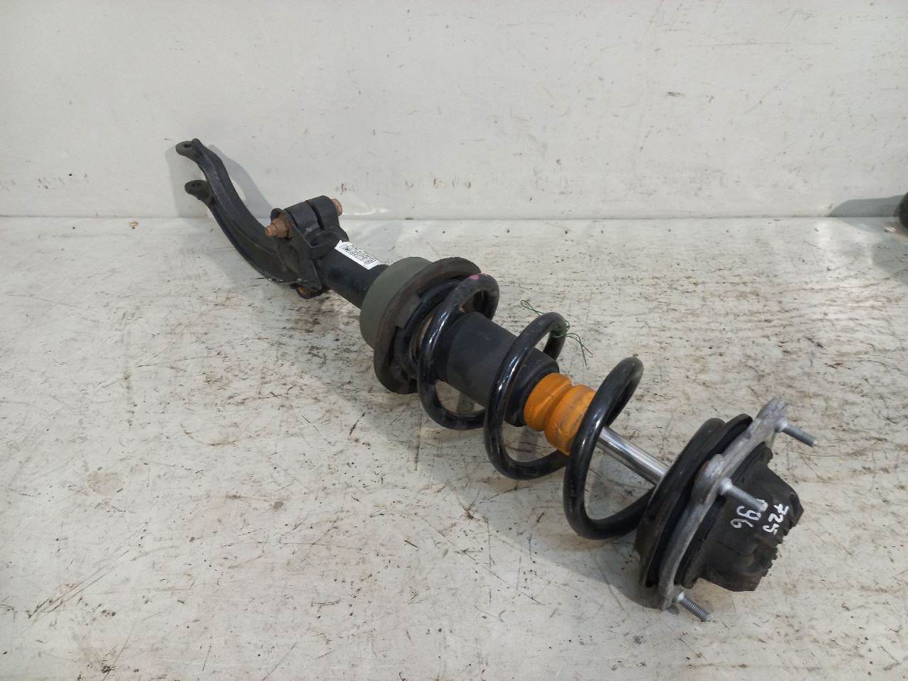 DIJELOVI AMORTIZER AUDI A7 > 10-14 4G8031F