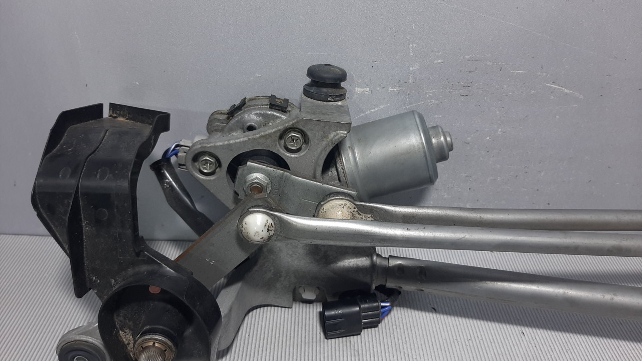 MOTORIC PREDNJEG BRISACA TOYOTA RAV 4 > 15-18 8511042210