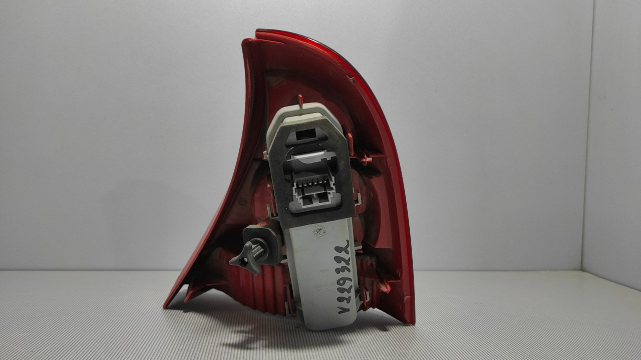 STOP SVJETLO RENAULT CLIO > 01-04 8200071413
