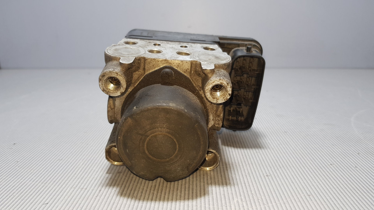 ABS ELEKTRONIKA TOYOTA RAV 4 > 03-05 4451042080