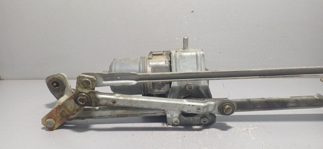 MOTORIC PREDNJEG BRISACA VW GOLF 6 SW > 09-13 1K1955119F