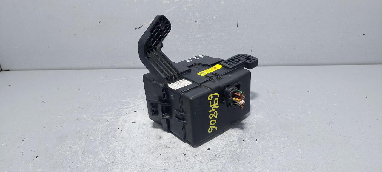 ELEKTRONIKA KUTIJA OSIGURACA HYUNDAI SANTA FE > 10-12 9