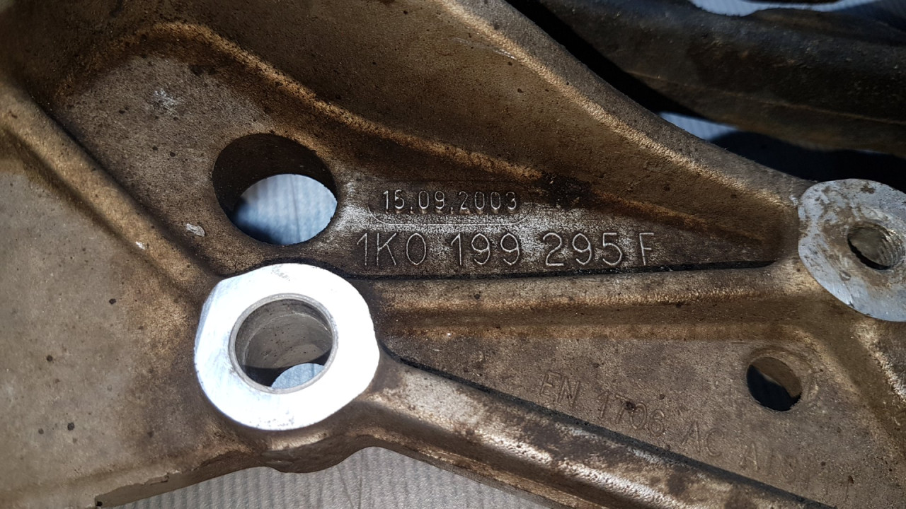 DIJELOVI NOSAC LAFETE AUDI A3 > 03-08 1K0199295F