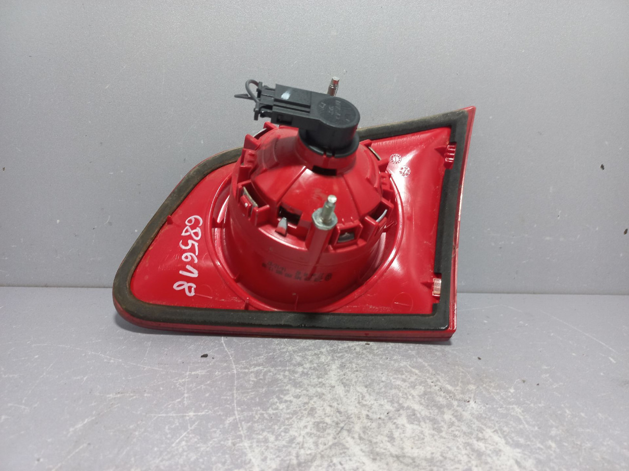 STOP SVJETLO VW PASSAT B6 > 05-10 3C9945093