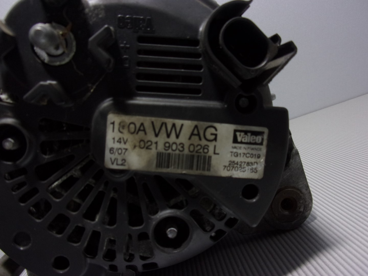 ALTERNATOR VW PASSAT B6 > 05-10 021903026L 021903026L