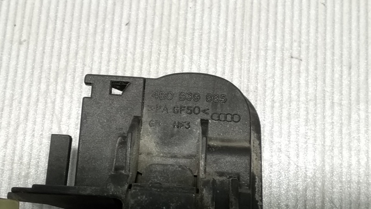 RUCKA VRATA AUDI A4 (B6) > 00-04 4B0839885