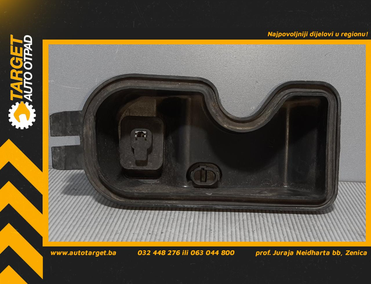 DIJELOVI POKLOPAC FARA FIAT PUNTO > 99-03 89100569