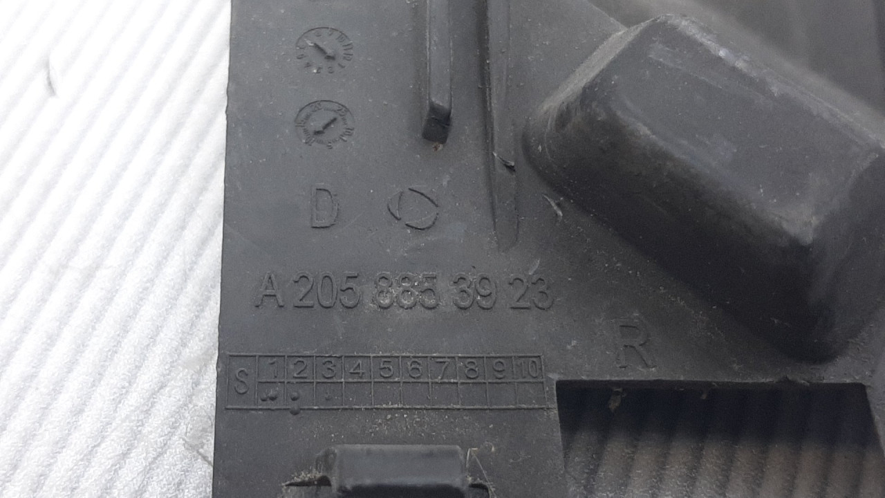 PLASTIKA BRANIKA MERCEDES C KLASA (W205/S205) > 14-18 A