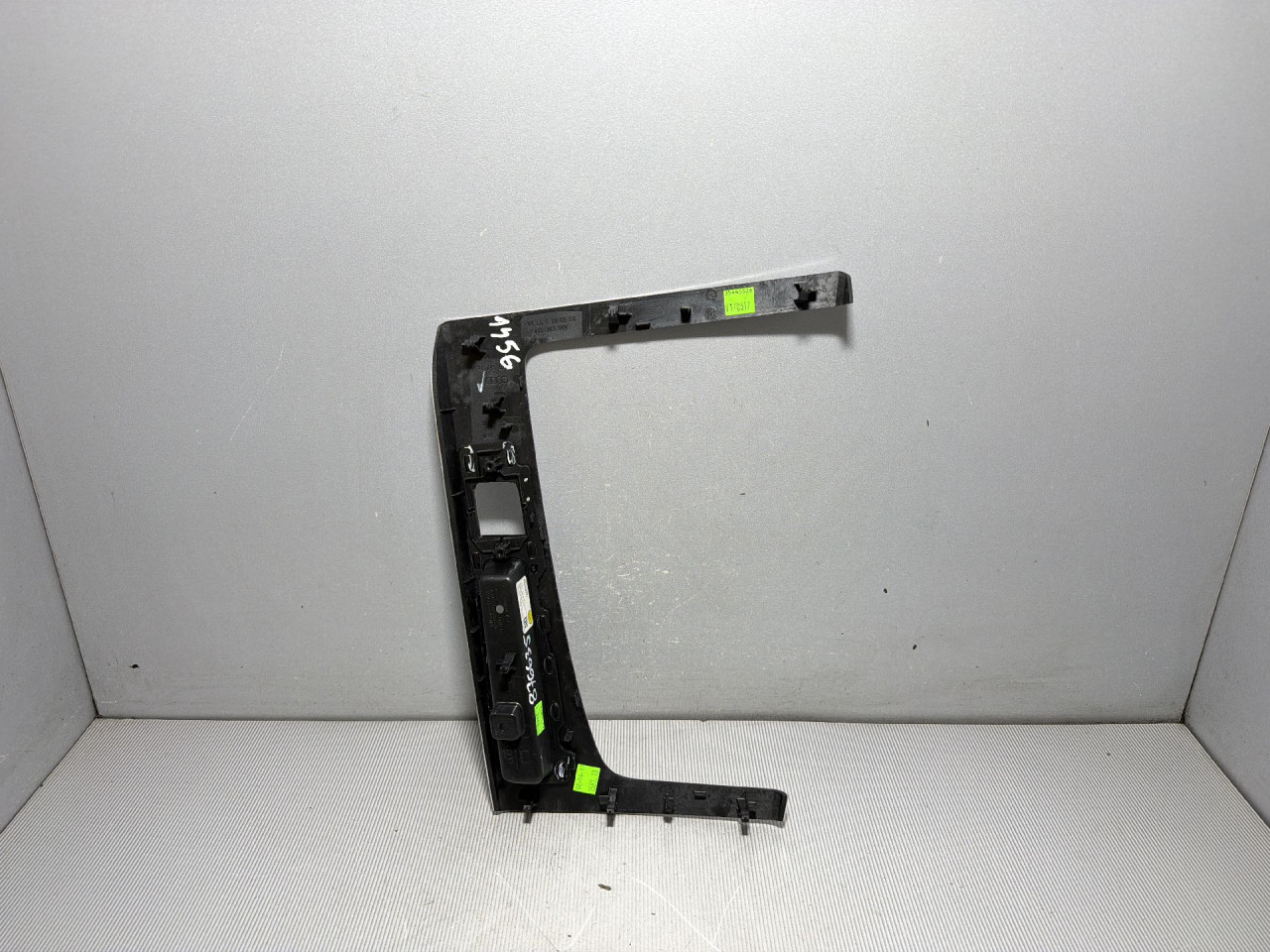 DIJELOVI PLASTIKA AUDI Q5 (FY) > 17 - 20  3.0 80B863969