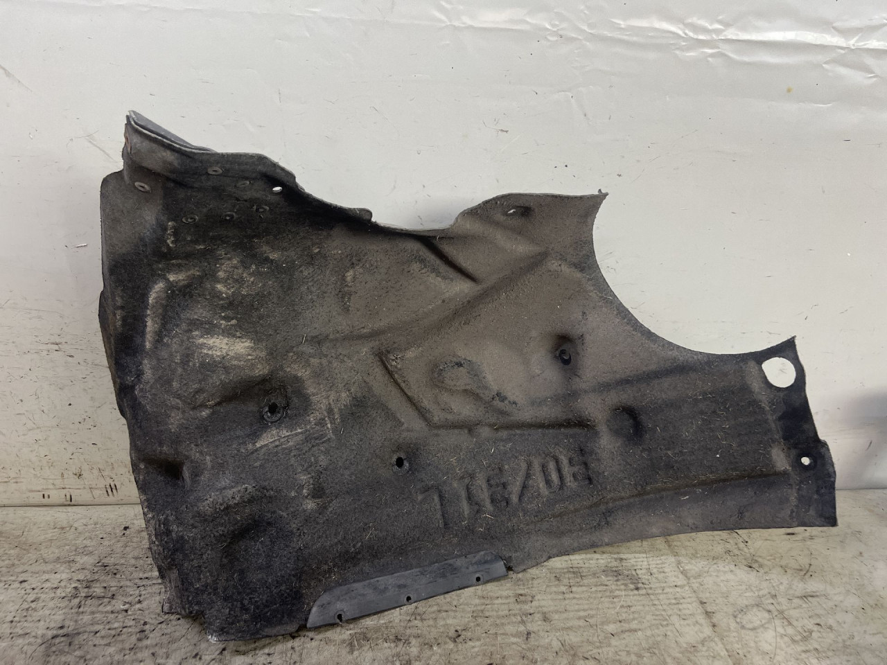 UNUTRASNJI BLATOBRAN BMW SERIJA 3 (F30/F31) > 11-14 452