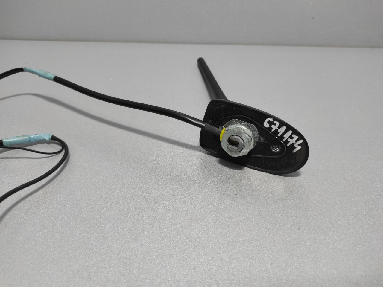 DIJELOVI ANTENA TOYOTA AURIS > 11-12 1.8