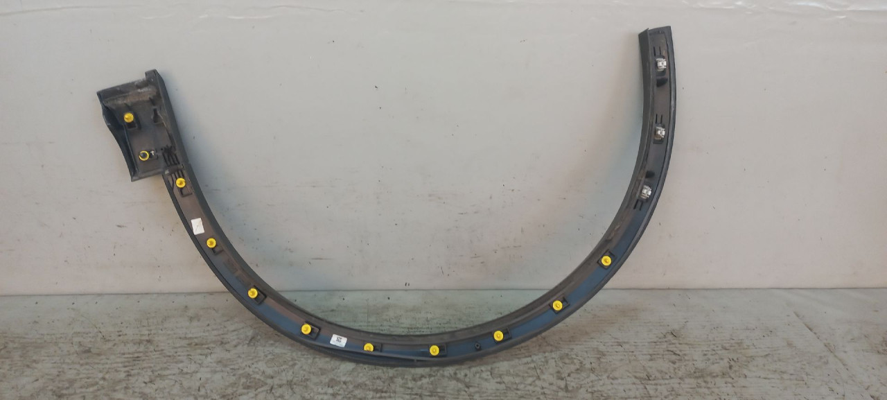 DIJELOVI RUB BLATOBRANA AUDI Q8 > 18- 4M8853026E